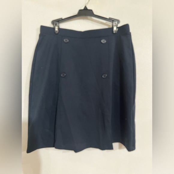 Lands' End Dresses & Skirts - Lands end tennis, navy blue size 10 NWOT skirt golf tennis